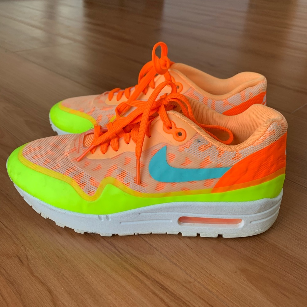 Women’s Nike Air Max Shoes